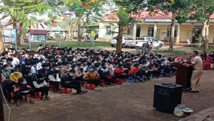 CAH EAHLEO TANG CUONG TUYEN TRUYEN GIAO THONG 2